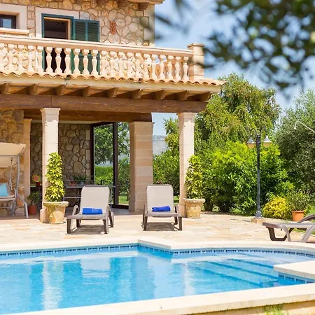 Lagoon Villa *